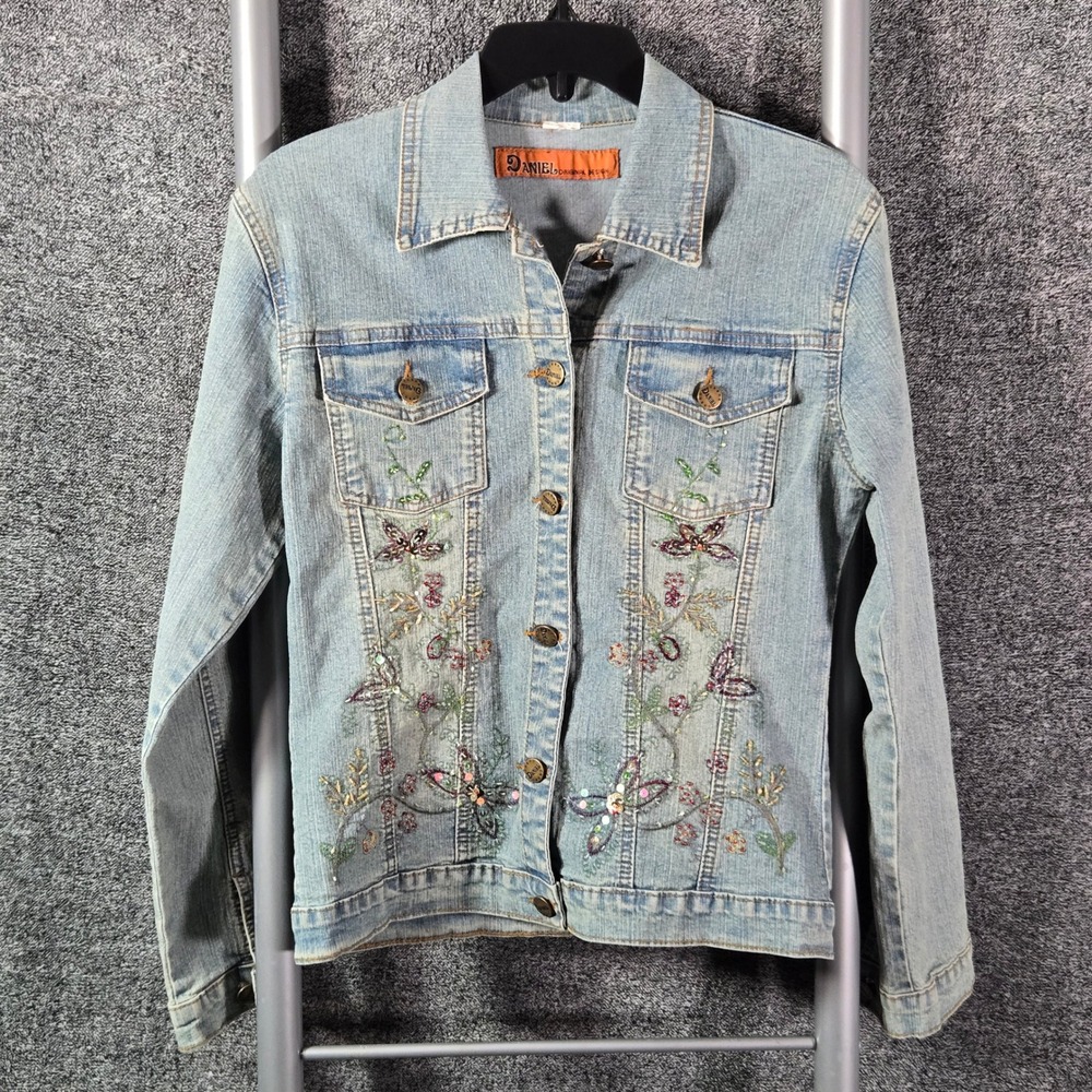 Daniel Original Design Women Light Wash Embroidered Butterfly Sequin Jean Jacket